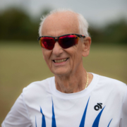 Läufer mit Sportbrille